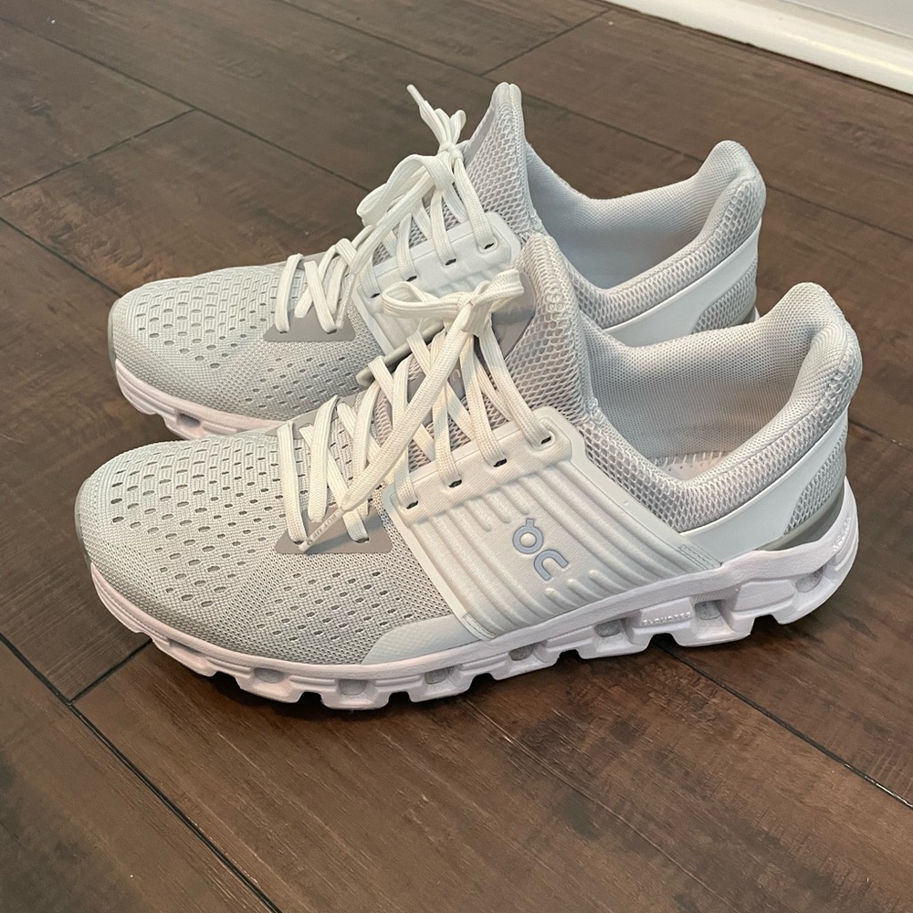 ON Cloudswift Womens Shoes, size 7.5